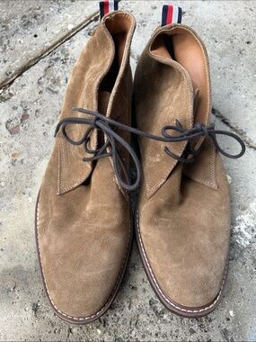 Tommy Hilfiger Tan Suede Chukka Boots